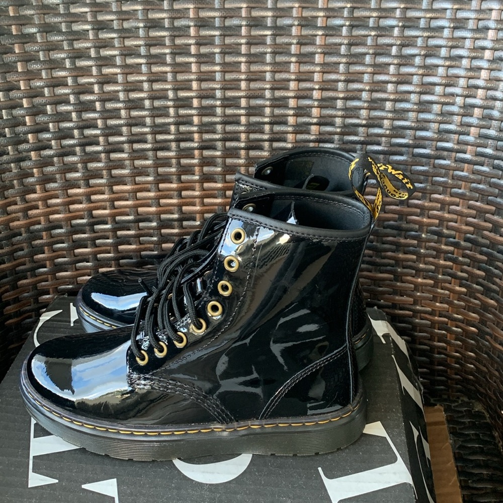 DR.MARTENS WOMENS ZAVALA COMBAT BOOT Black Patent - Picture 5 of 16